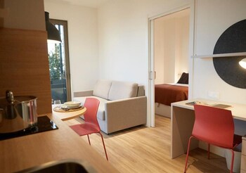Aparto Diagonal Suites,Av. De Ahrensburg,3 star