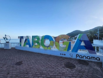 hotel san pedro de taboga