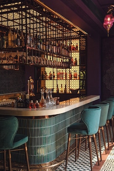 riad luxury hotel hanoi