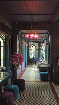 riad luxury hotel hanoi