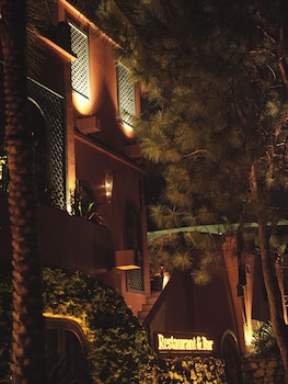 riad luxury hotel hanoi