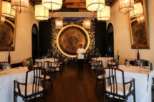 cheong fatt tze the qing suites
