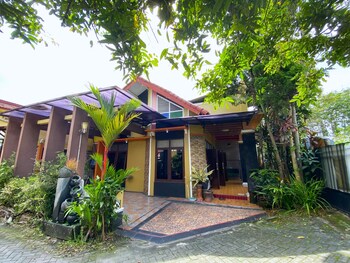 homestay jogja dekat uii by simply homy