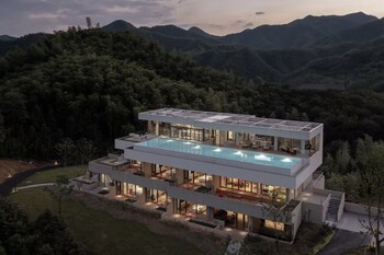 lostvilla green gable anji