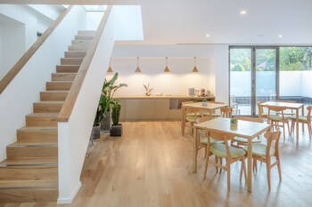 lostvilla green gable anji