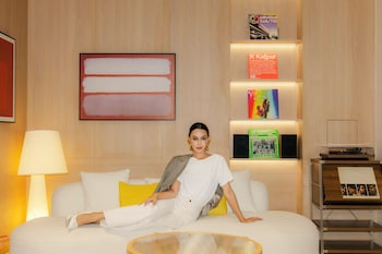 bembis hotel charoenakorn 10