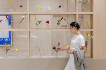 bembis hotel charoenakorn 10