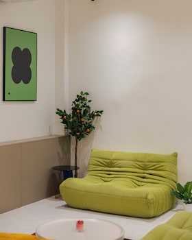 bembis hotel charoenakorn 10