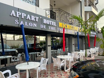 apparthotel micheline et emile suites and spa bastos
