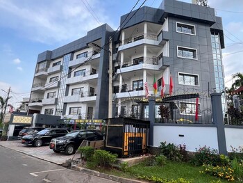 apparthotel micheline et emile suites and spa bastos