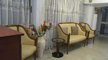 Appart'hotel Micheline Et Emile, Suites & Spa, Bastos,,5 star