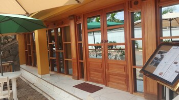 apparthotel micheline et emile suites and spa bastos