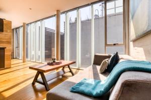 ar 218 hotel by uliv