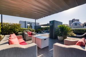 ar 218 hotel by uliv