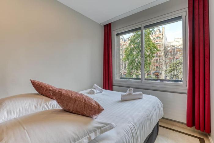 montaigne executive suite