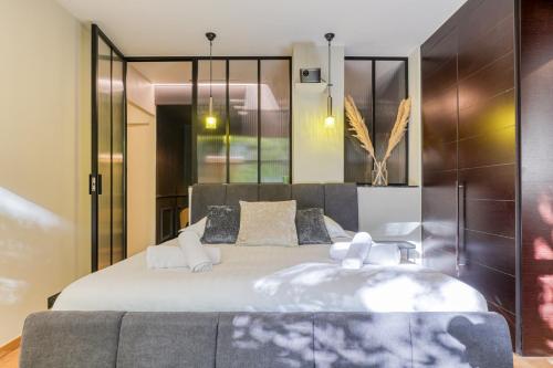 montaigne executive suite
