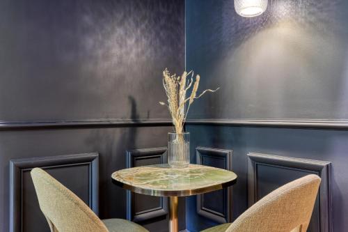 montaigne executive suite