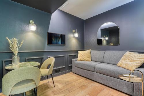 montaigne executive suite