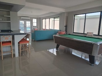 luxeley hotel and suites