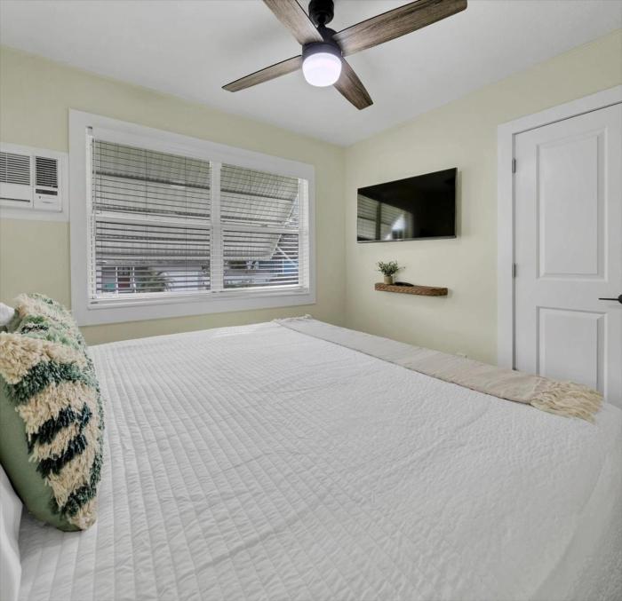 safety harbor motel