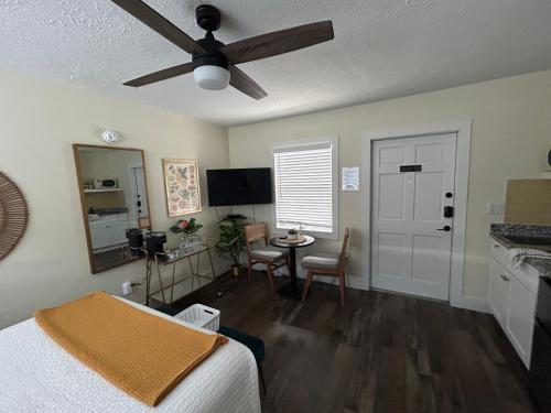 safety harbor motel
