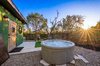 woodsman hobbit with hot tub and fireplace