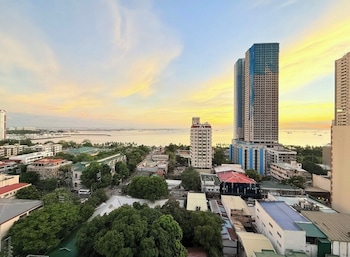 manila