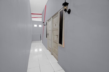 Hotel O Jasmine Guest House,,2 star