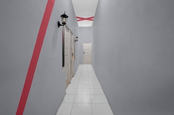 Hotel O Jasmine Guest House,,2 star