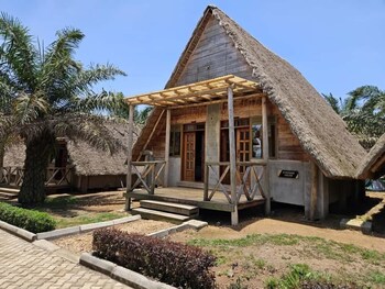 bugoma palms resort beach and hotel
