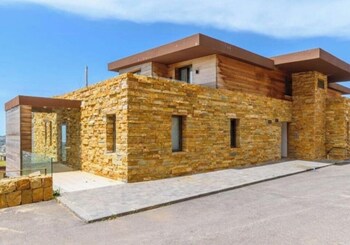 redrock 1 br chalet faqra faraya