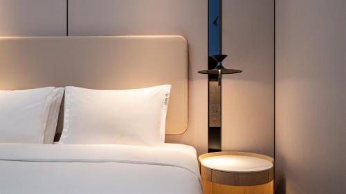 holiday inn express chengdu phoenix mountain by ihg