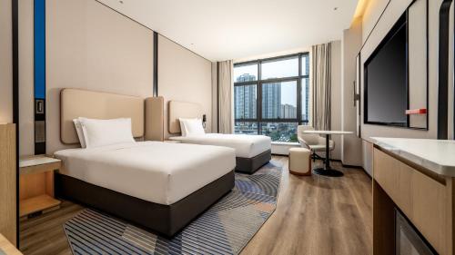 holiday inn express chengdu phoenix mountain by ihg