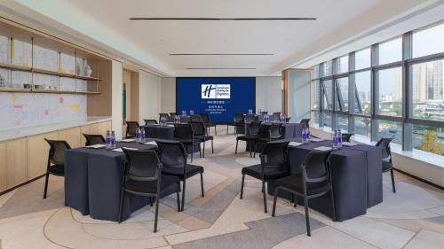 holiday inn express chengdu phoenix mountain by ihg