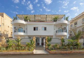 seven stays new cairo