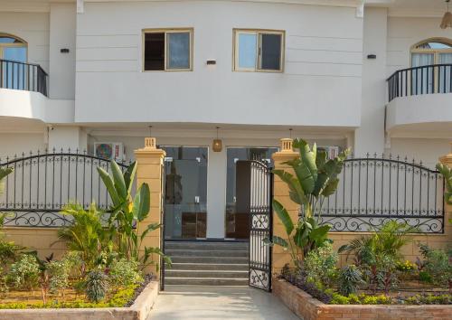 seven stays new cairo