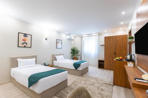 seven stays new cairo