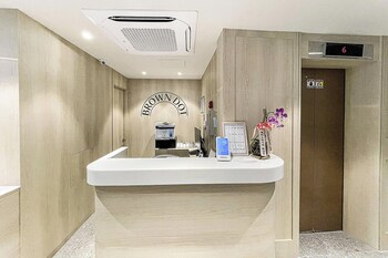 Brown Dot Hotel,,2 star