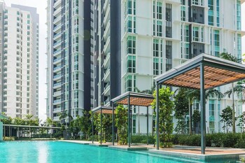 Medini Signature By Sr Home,,3 star