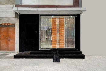 hotel solaris retreat by the arrow