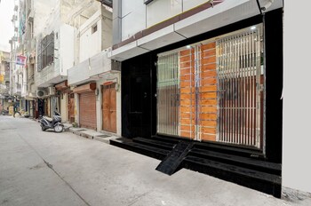 hotel solaris retreat by the arrow