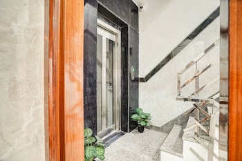 hotel solaris retreat by the arrow