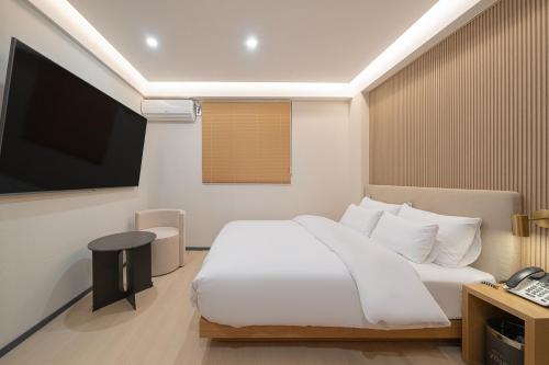 hotel yaja namchuncheon
