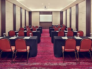 mercure karawang