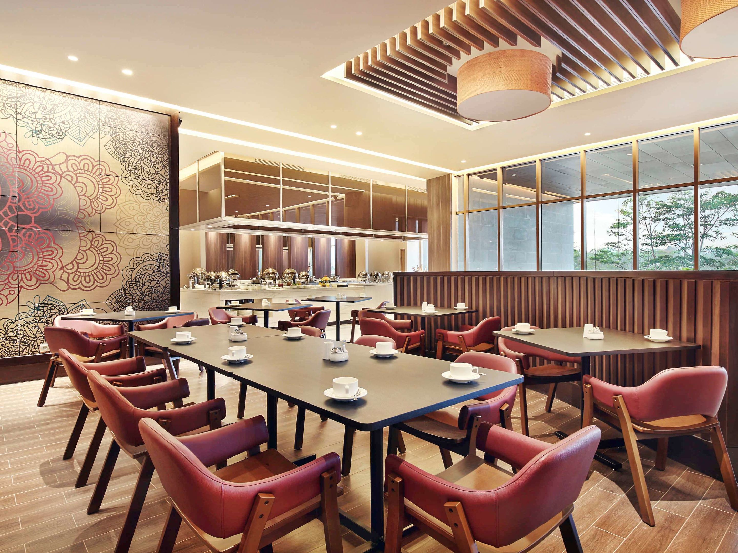 mercure karawang