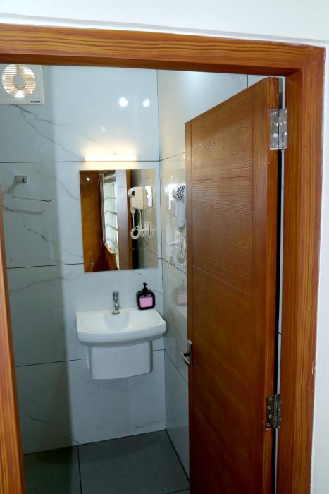 cloud9 airport hotel