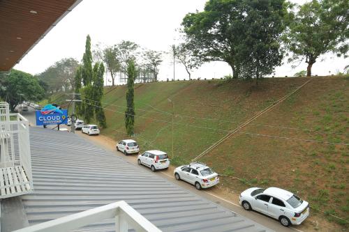 cloud9 airport hotel