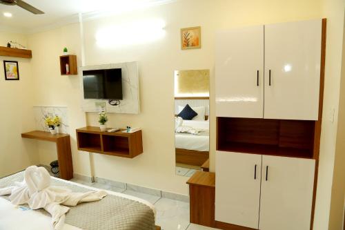 cloud9 airport hotel