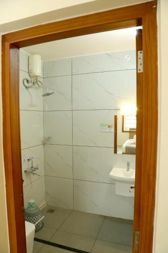 cloud9 airport hotel