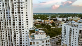 2br condos at the circ by hosteeva